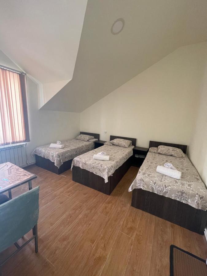 Noragyugh Guest House เยเรวาน ภายนอก รูปภาพ